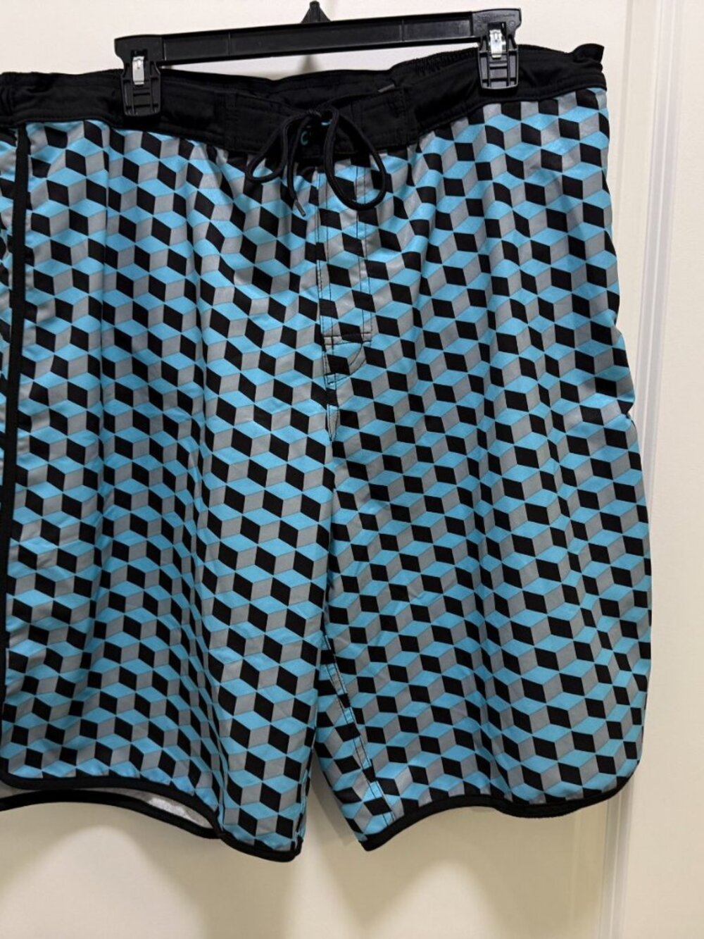 Roundtree & York Geometric 3D Cube Pattern Board Shorts Men's Sz XL